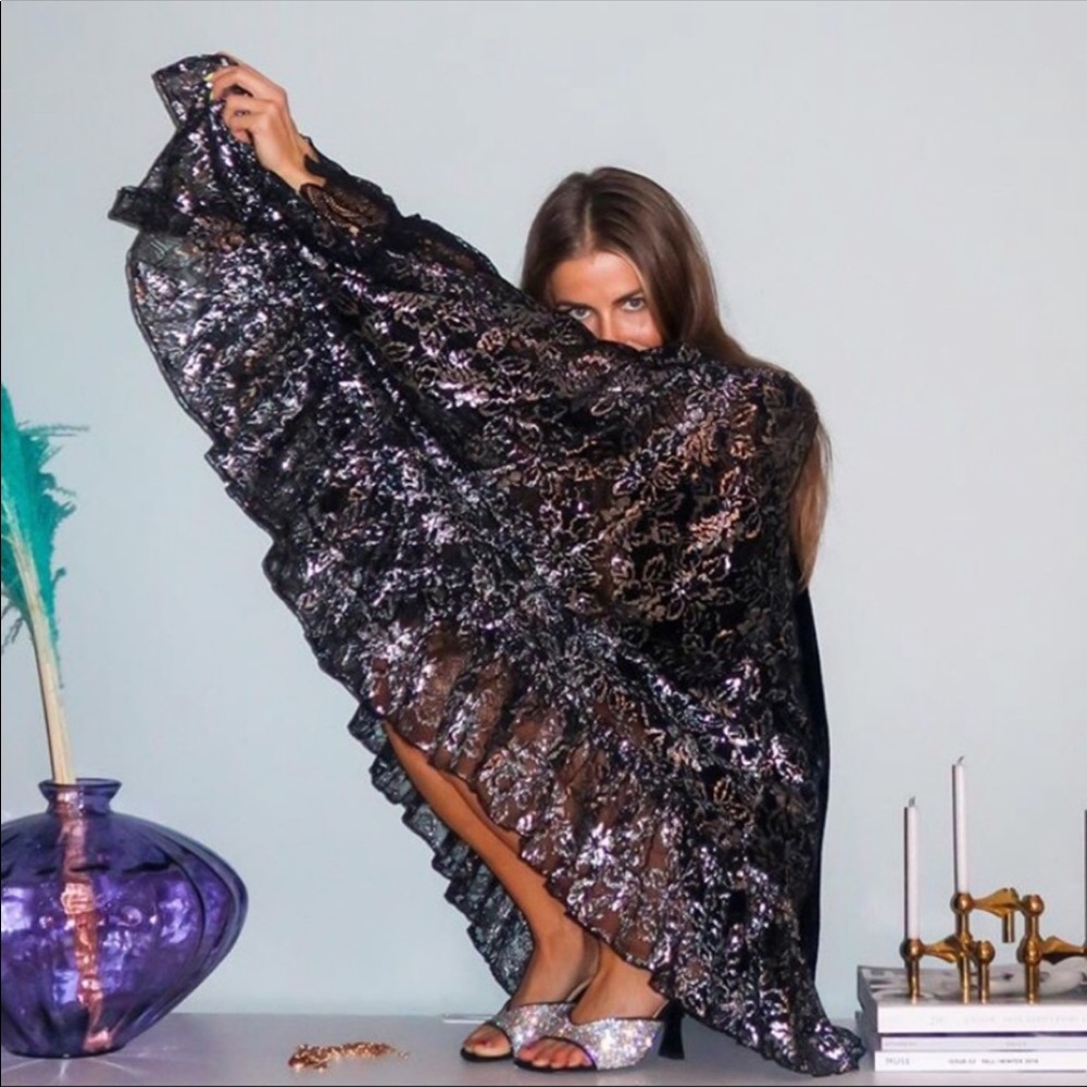 The vampire’s wife H&M collection cape - Picture 4 of 6